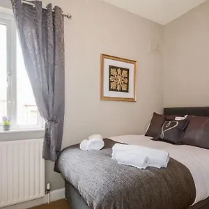 New - Prospect , City Centre Terraced House Holiday home York